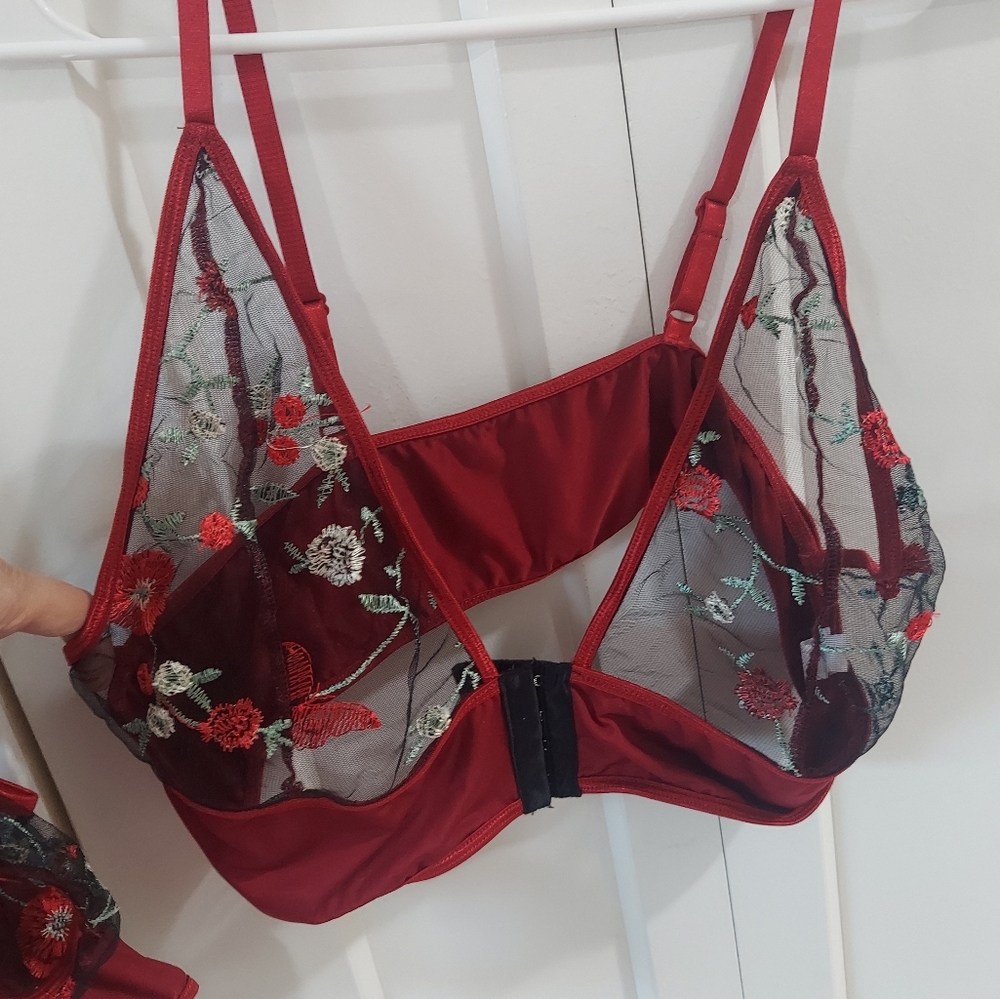 dark red lingerie 2 piece size 2x